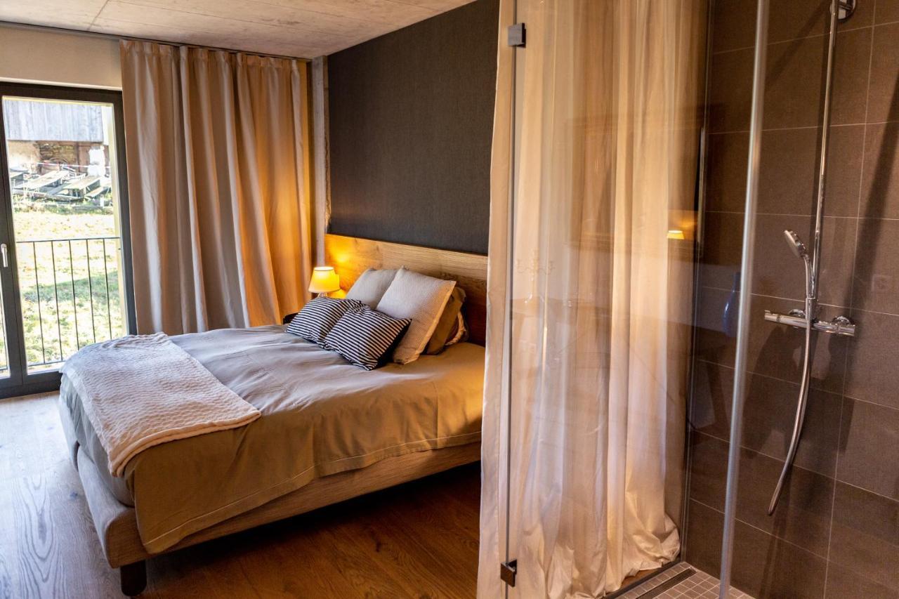 Hotel De L'Ours Preles Exterior photo