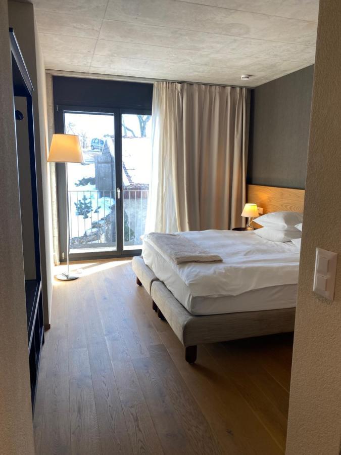Hotel De L'Ours Preles Exterior photo